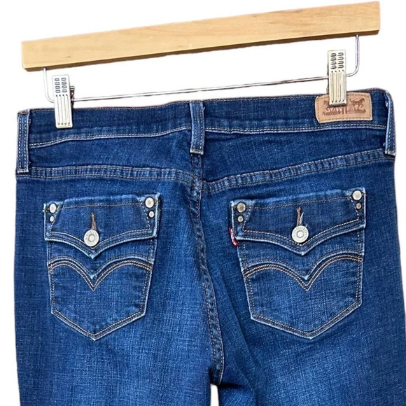 Levi's Women's 505 Straight Leg Roll Cuff Size 29 Waist x 32 Length - Picture 6 of 7